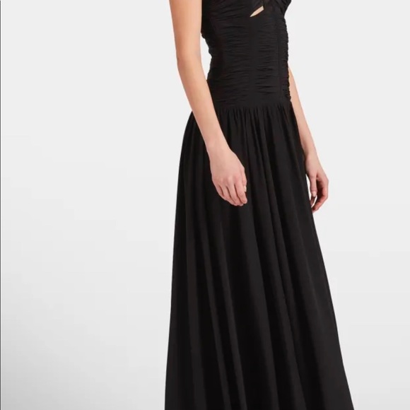 Anya Gathered Dropped Waist Gown - Picture 3 of 10